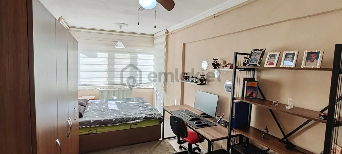 Kuşadası Kadınlar Denizinde 3+1 Arakat Daire - 11