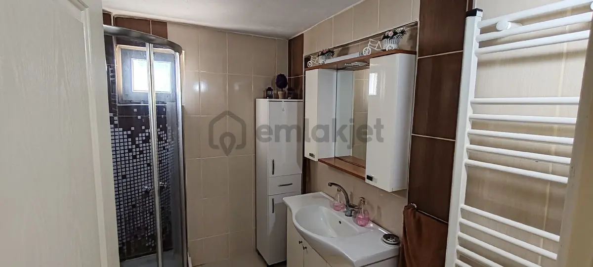 Kuşadası Kadınlar Denizinde 3+1 Arakat Daire - 12
