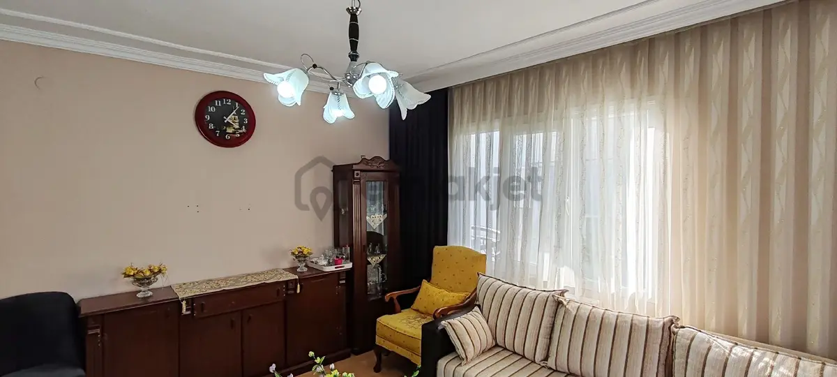 Kuşadası Kadınlar Denizinde 3+1 Arakat Daire - 5