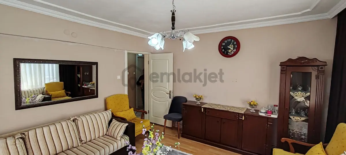 Kuşadası Kadınlar Denizinde 3+1 Arakat Daire - 6
