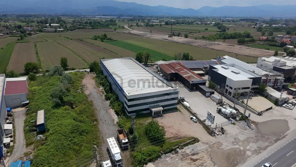 Sakarya'da D100 K.yola Cephe 2000m2 Üretim + 2000m2 Depo Fabrika - 26