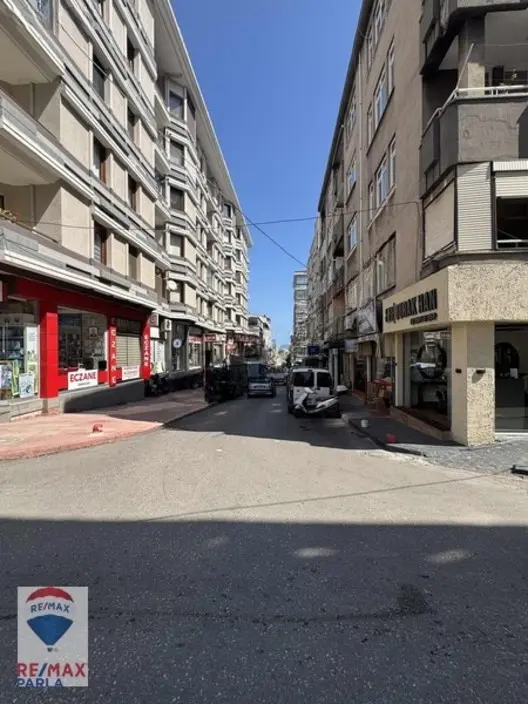 Re/max Parla'dan Çiftlik Caddesinde Satılık 3+1 Daire - 19