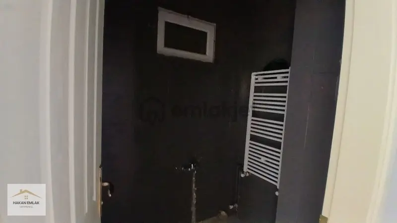 Hakan Emlak'tan Karşıyaka'da 2+1 Kiralık Daire - 13