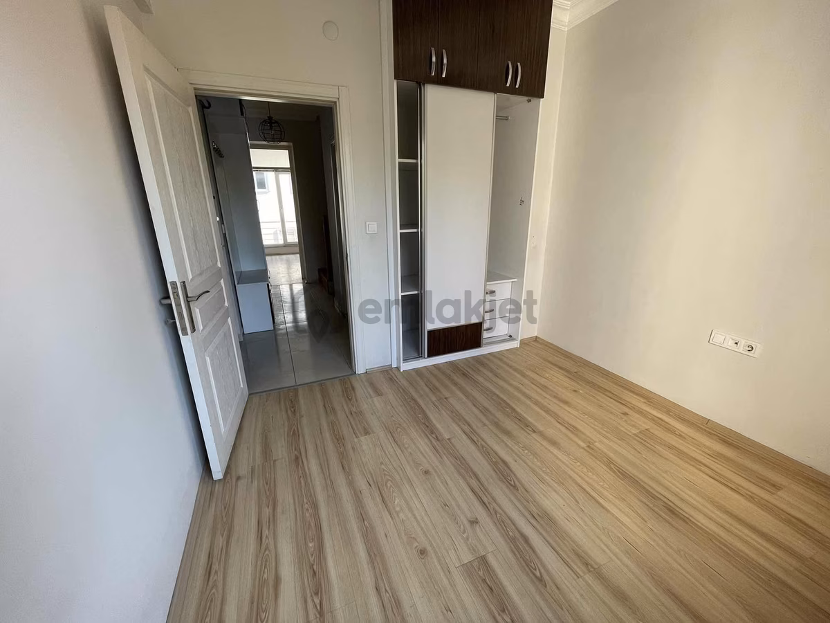 Medikaya Karşısında Satılık Dublex Daire. 4+1 - 6