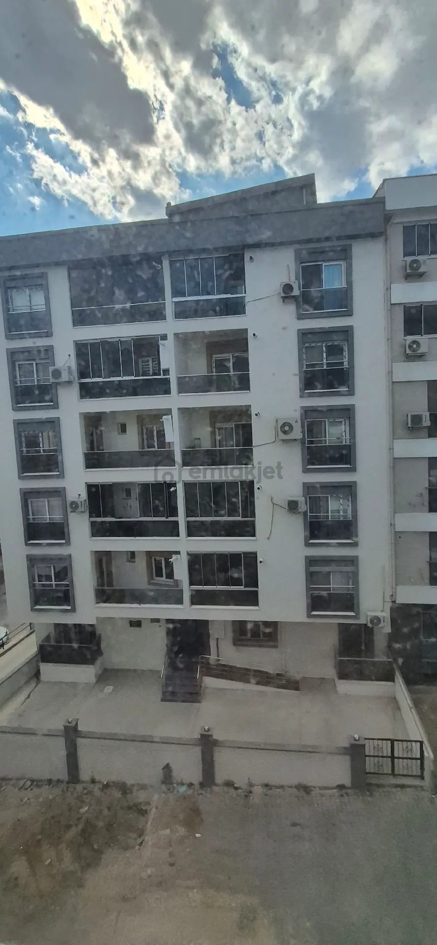 Bornova Da 1+1 Kiralık Lüks Daire - 11