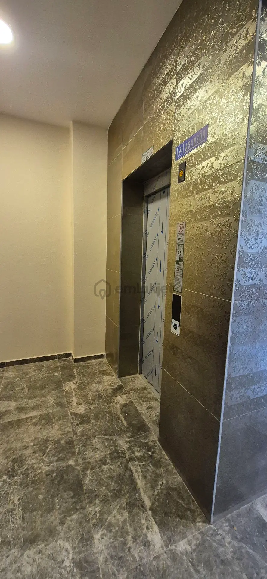 Bornova Da 1+1 Kiralık Lüks Daire - 5