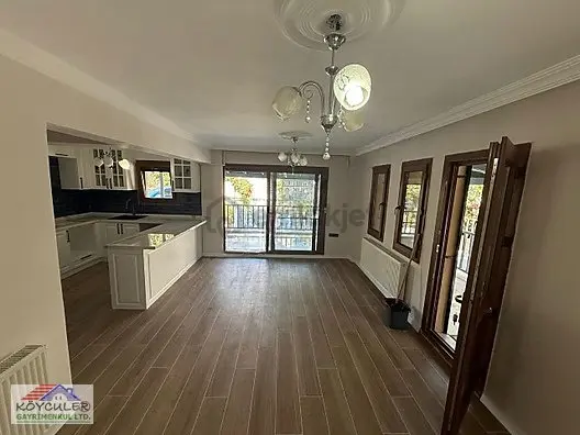 Foçada Denize 50 Metre Mesafede Full Tadilatlı 3+1 Satılık Villa - 6