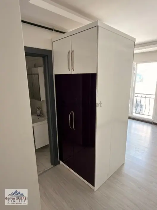 Ömürevlerinde Anayolun Hemen Üzerinde Kiralık 1+1 Daire - 6