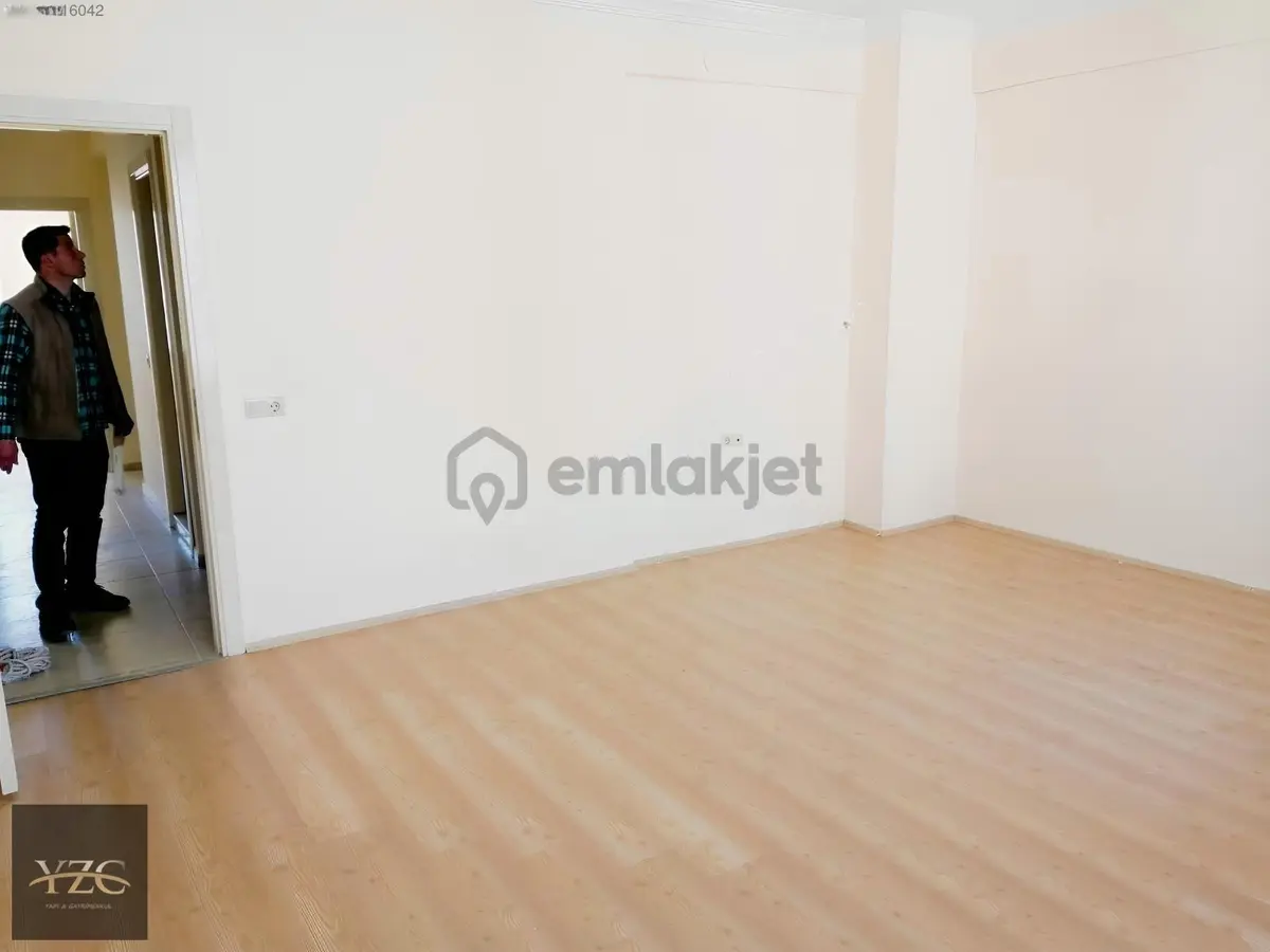 Yzg'den Şirintepenin Merkezinde Arakat 3 Cephe 120m 3+1 - 11