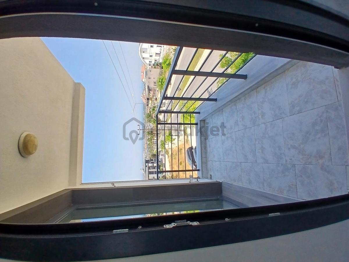 Cadde Üstü Ve Deniz Manzaralı 1+1 - 17