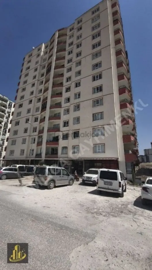 Çamlıca Emlak'tan Kiralık 4+1 Daire
