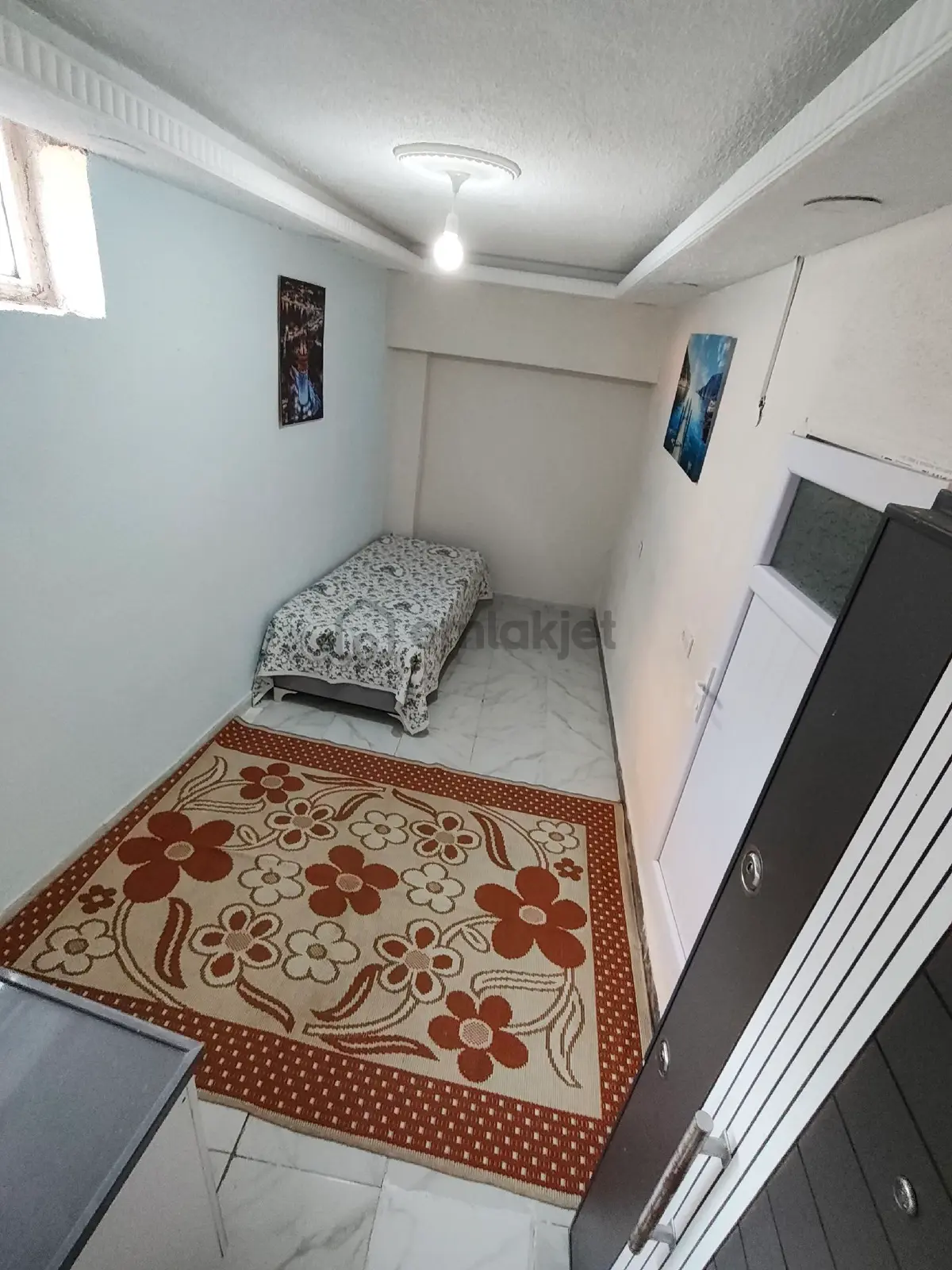 Savaş Emlak'tan Kiralık 1+0 Bahçe Kat - 14