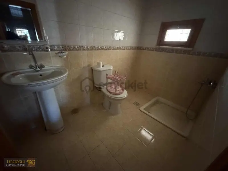 Terzioğlu'ndan Gürede Kiralık 3+1 Villa - 9