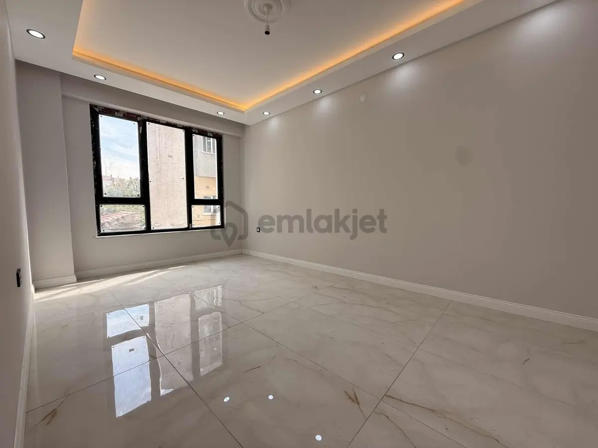 Emek Mah. Ertaş Cad. Üstü Sıfır 2+0 60m2 Daire - 5