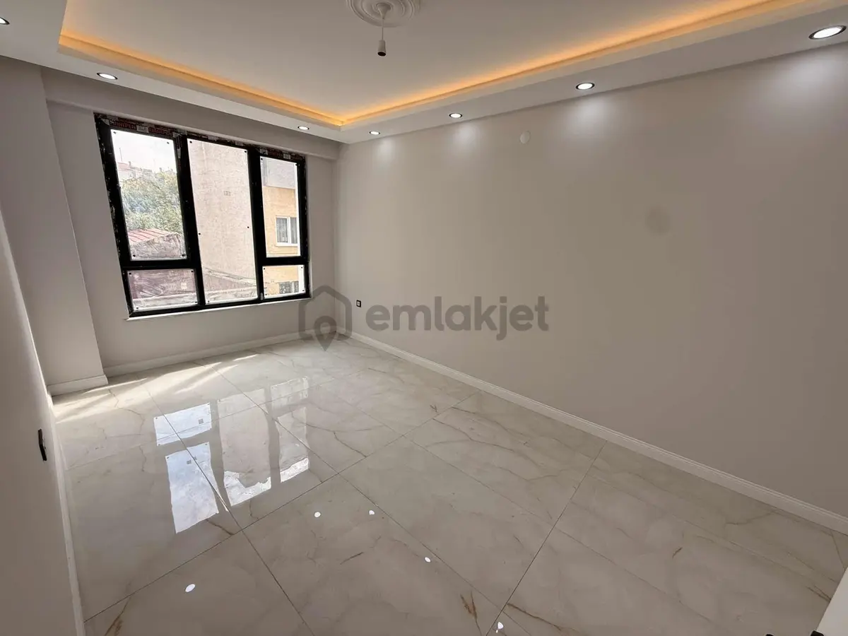 Emek Mah. Ertaş Cad. Üstü Sıfır 2+0 60m2 Daire - 6
