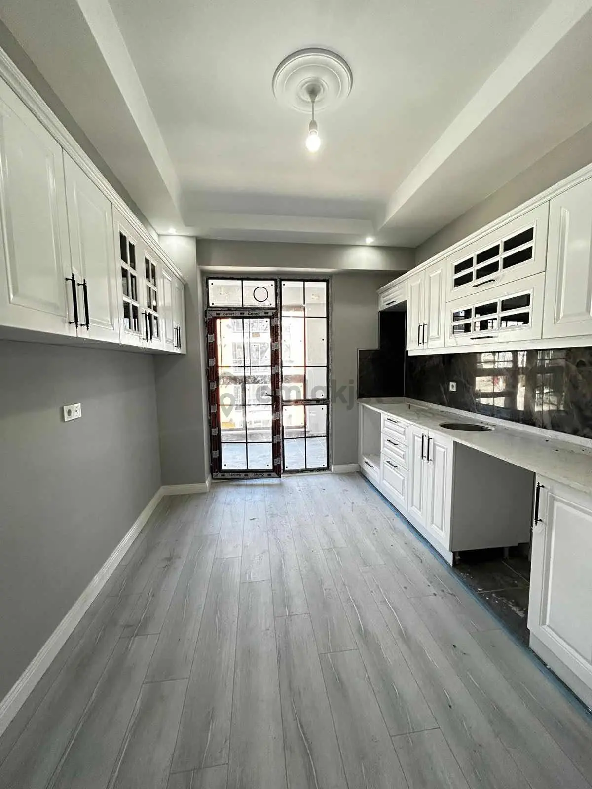 Rumeli Mah. Site İçerisinde 2+1 Arakat Satılık Daire - 2