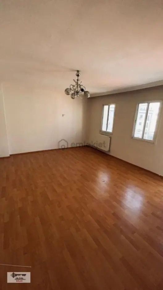 Yeşilyurt Devlet Hastahanesi Üst Sokağı Kiralık