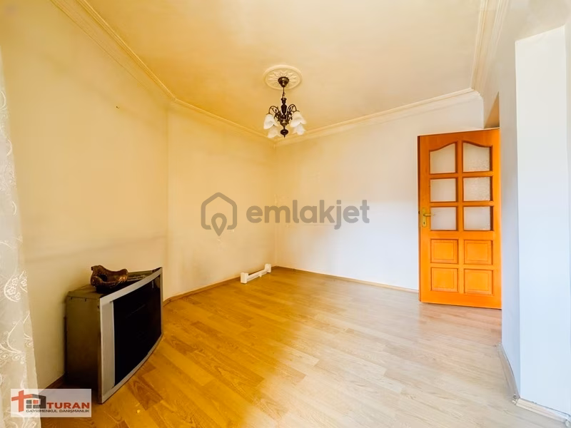 Turan'dan Esertepe'de Ara Kat Asansörlü 3+1 Daire - 13