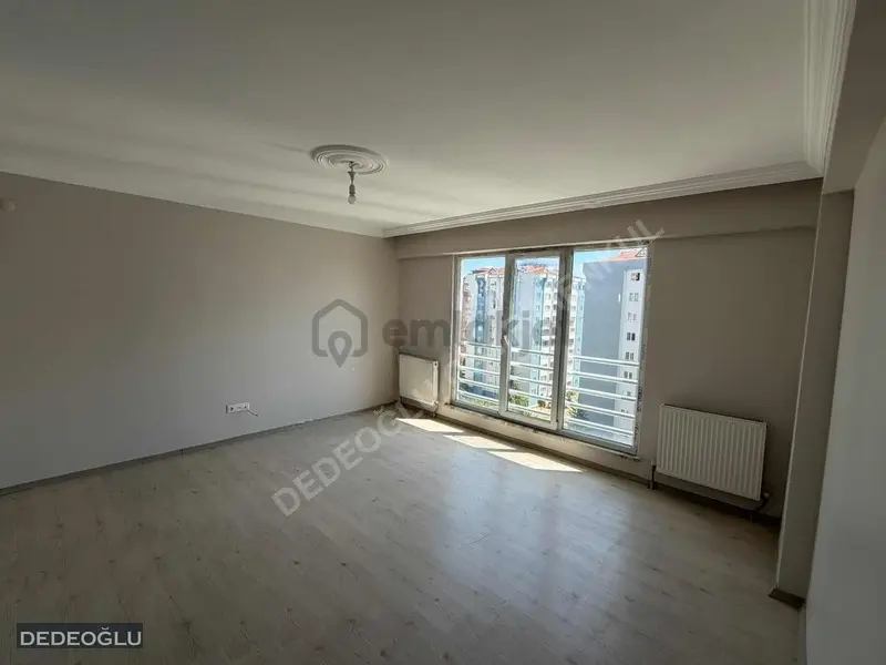 2+1 Daire, Veliaport Sitesinde, Araç Takaslı