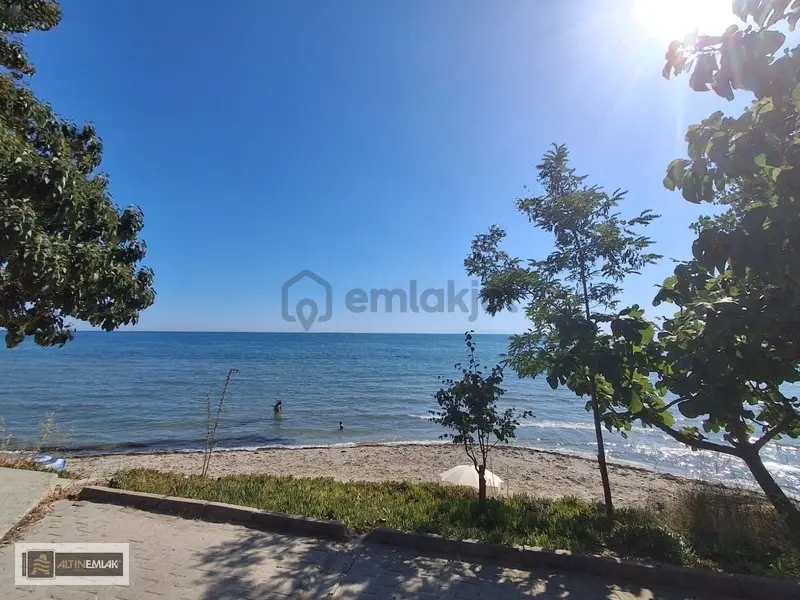 Denize 5 Metre Eşyalı Tek Katlı 1+1 Hobi Bahçesi - 24