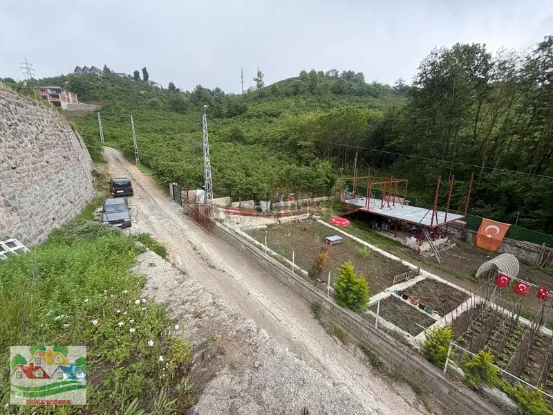 Uğurlu'da Satılık 2044m² Doğayla İç İçe Arsa
