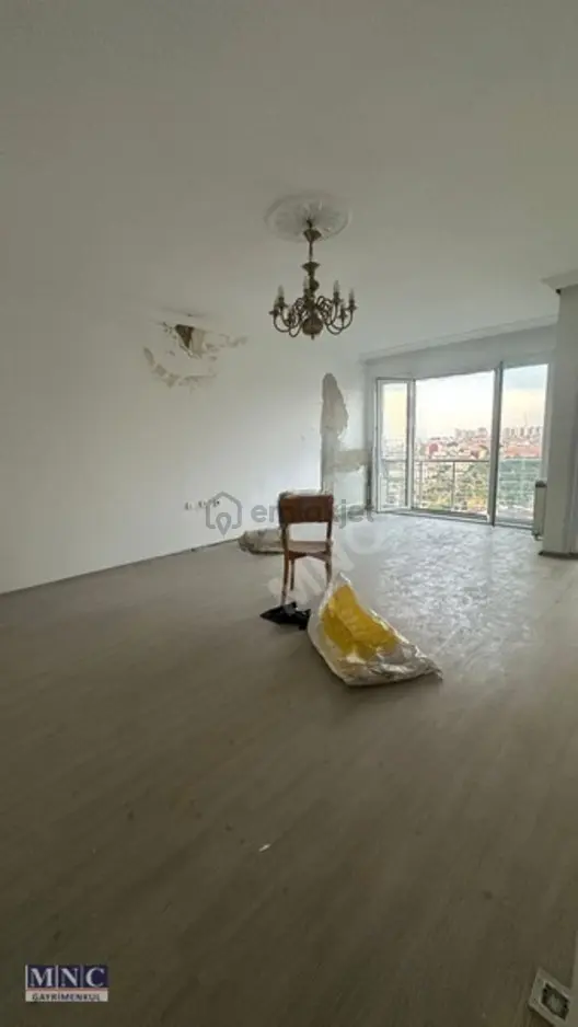 Rami'de Manzaralı, Geniş Dubleks Daire - 6+1 - 17