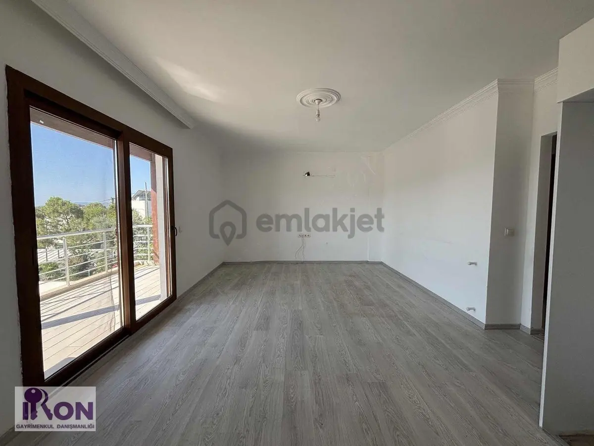 Ortakent Merkez'de 2+1 90m2 Daire - 16