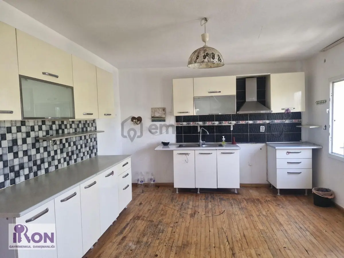 Denize Sadece 150 Metre Mesafede Tek Katlı Kiralık Müstakil Ev - 28