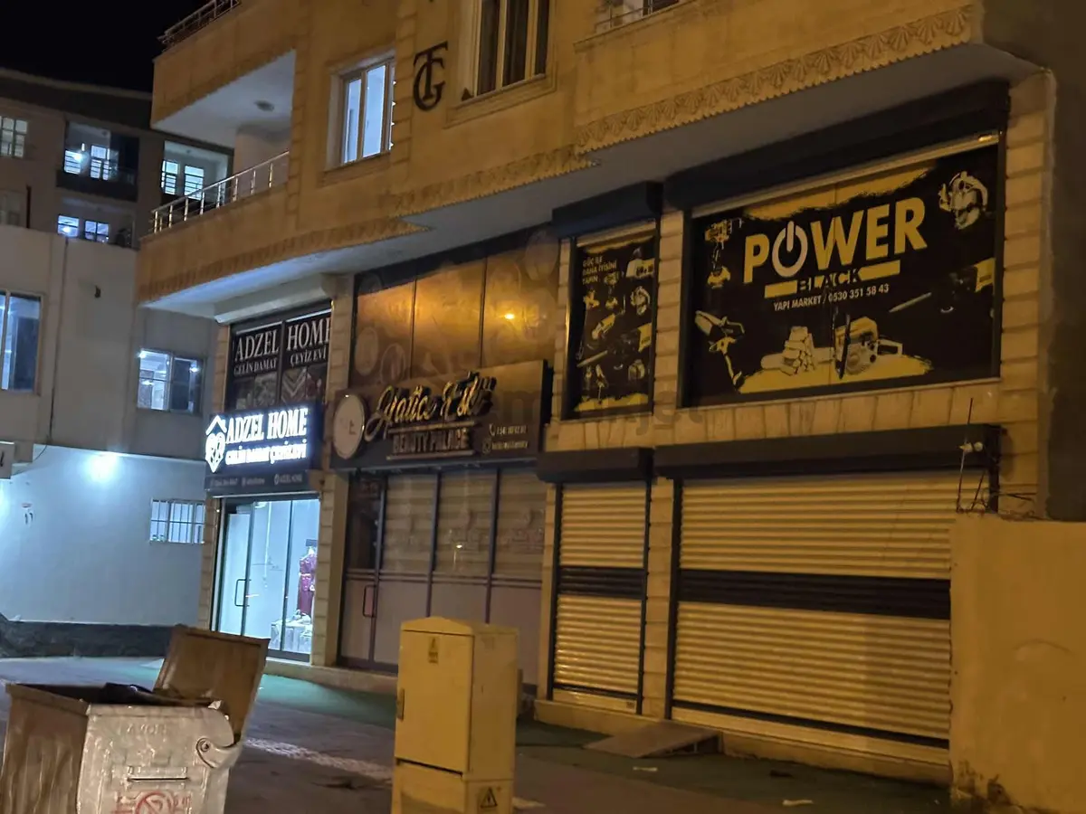 Mardinyolunda Asmakatlı Depolu Kiralık Dükkan - 36