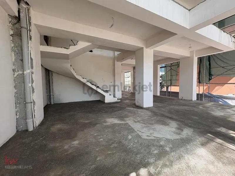 Kw Arven'den E5'e Cephe Tabela Değeri Yüksek 180 M2 Dükkan - 11