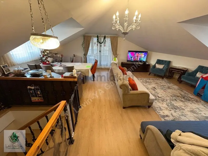 Maltepe'de Minibüs Caddesine Paralel, 4+1 Dubleks Daire - 8
