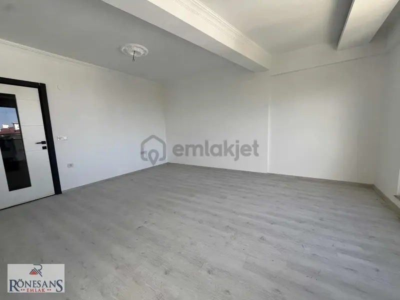 Rönesans Emlak'tan Satılık 3+1 Daire - 7