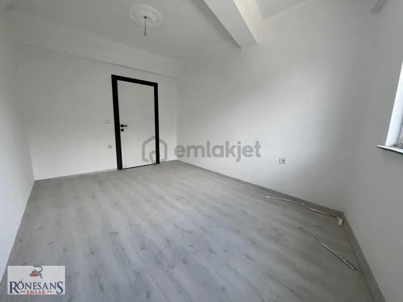 Rönesans Emlak'tan Satılık 3+1 Daire - 14