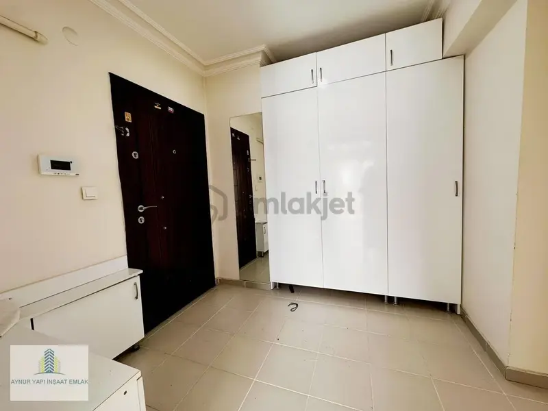 Aynur Emlak'dan 3+1 Yapılı Kiralık Daire - 7