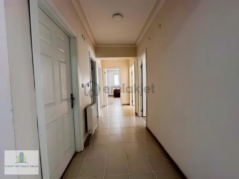 Aynur Emlak'dan 3+1 Yapılı Kiralık Daire - 12