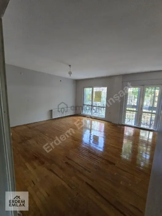 3+1 Geniş Merkezi Konumda Villa - 6