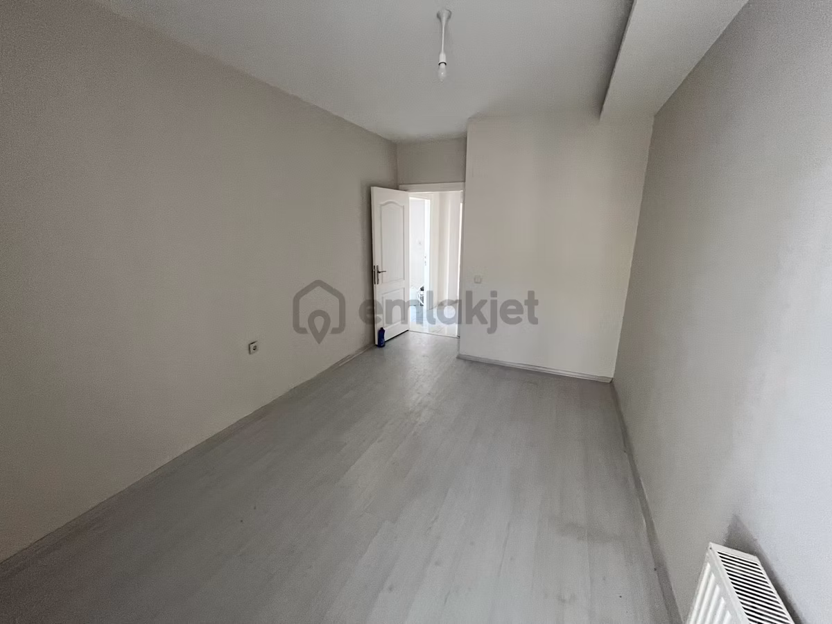 Ergünden Hürriyette Doğalgazlı Yeni Kiralık 2+1 Daire - 7