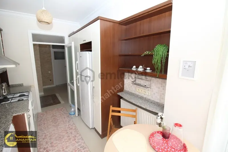 İnönü Caddesi Ve Göztepe Metro Yakını Arakat Full Eşyalı 3+1 - 11