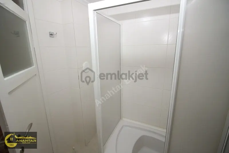 İnönü Caddesi Ve Göztepe Metro Yakını Arakat Full Eşyalı 3+1 - 29