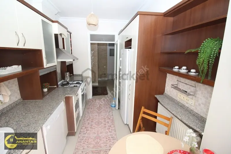 İnönü Caddesi Ve Göztepe Metro Yakını Arakat Full Eşyalı 3+1 - 9