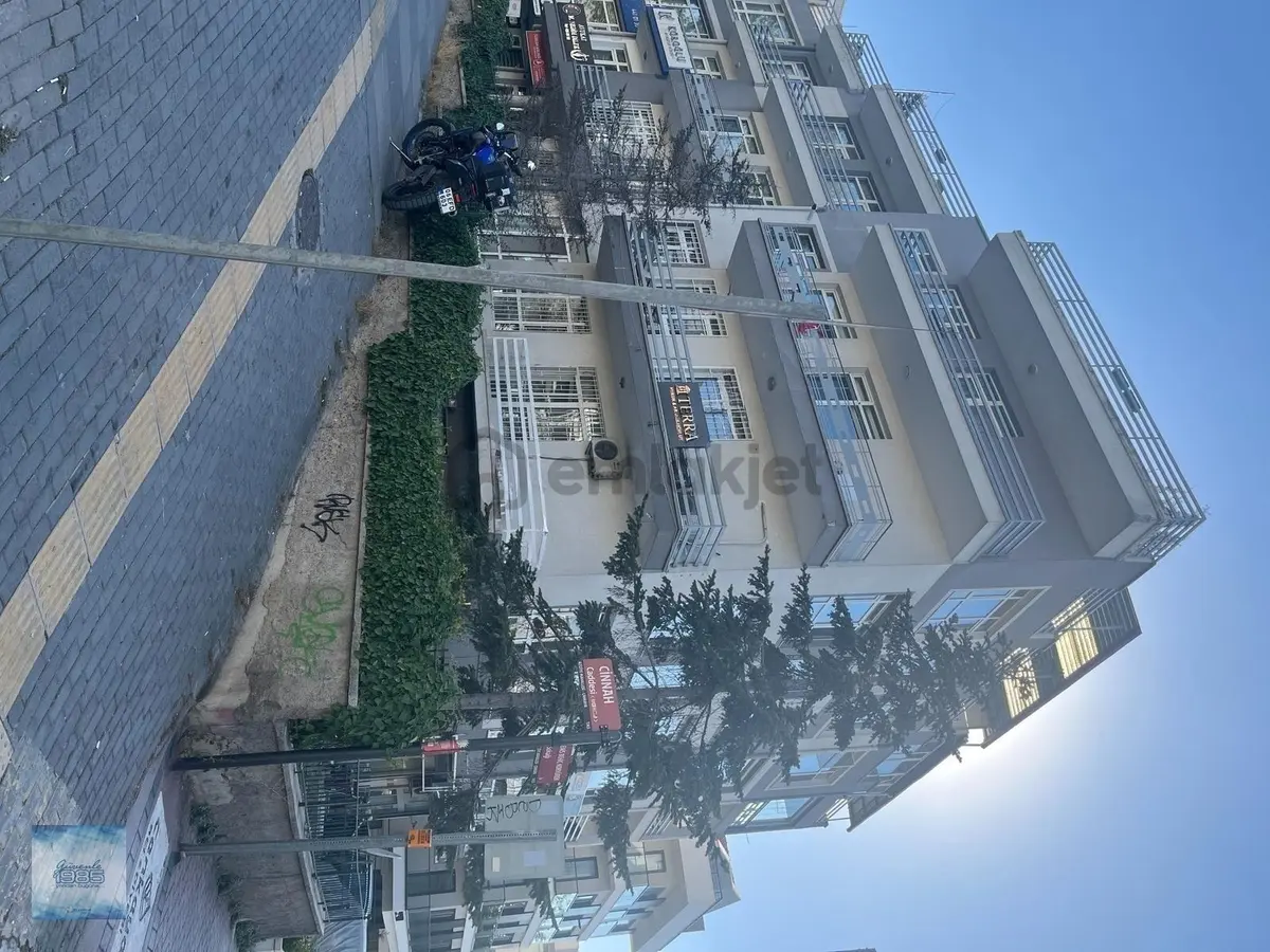 Cinnah Caddesi Üzeri Önü Açık 3+1 Teras Daire - 3