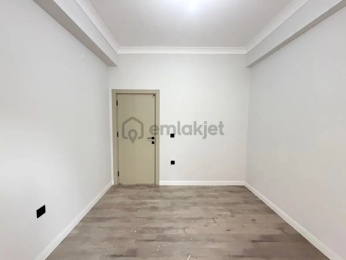 Sarılarda Sıfır 2+1 Ayrı Mutfaklı Ebeveyn Banyolu Satılık - 11