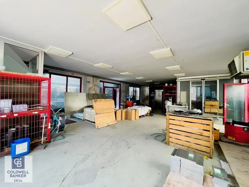 Batıkent Çakırlar'da Satılık 900 M2 Şirket Binası - 4