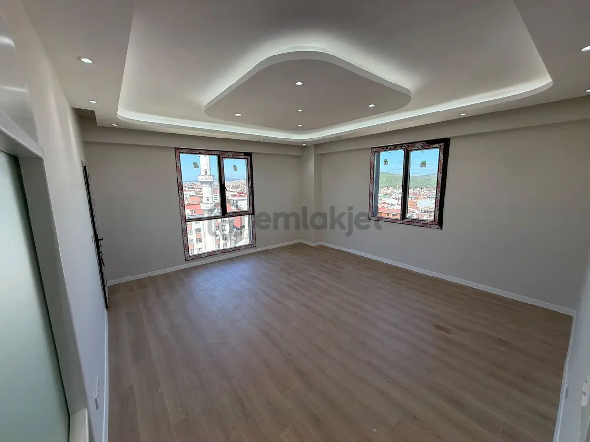 Sultanbeyli Hamidiye Mahallesi 4+1 Kiralık Üst Dubleks Daire - 2