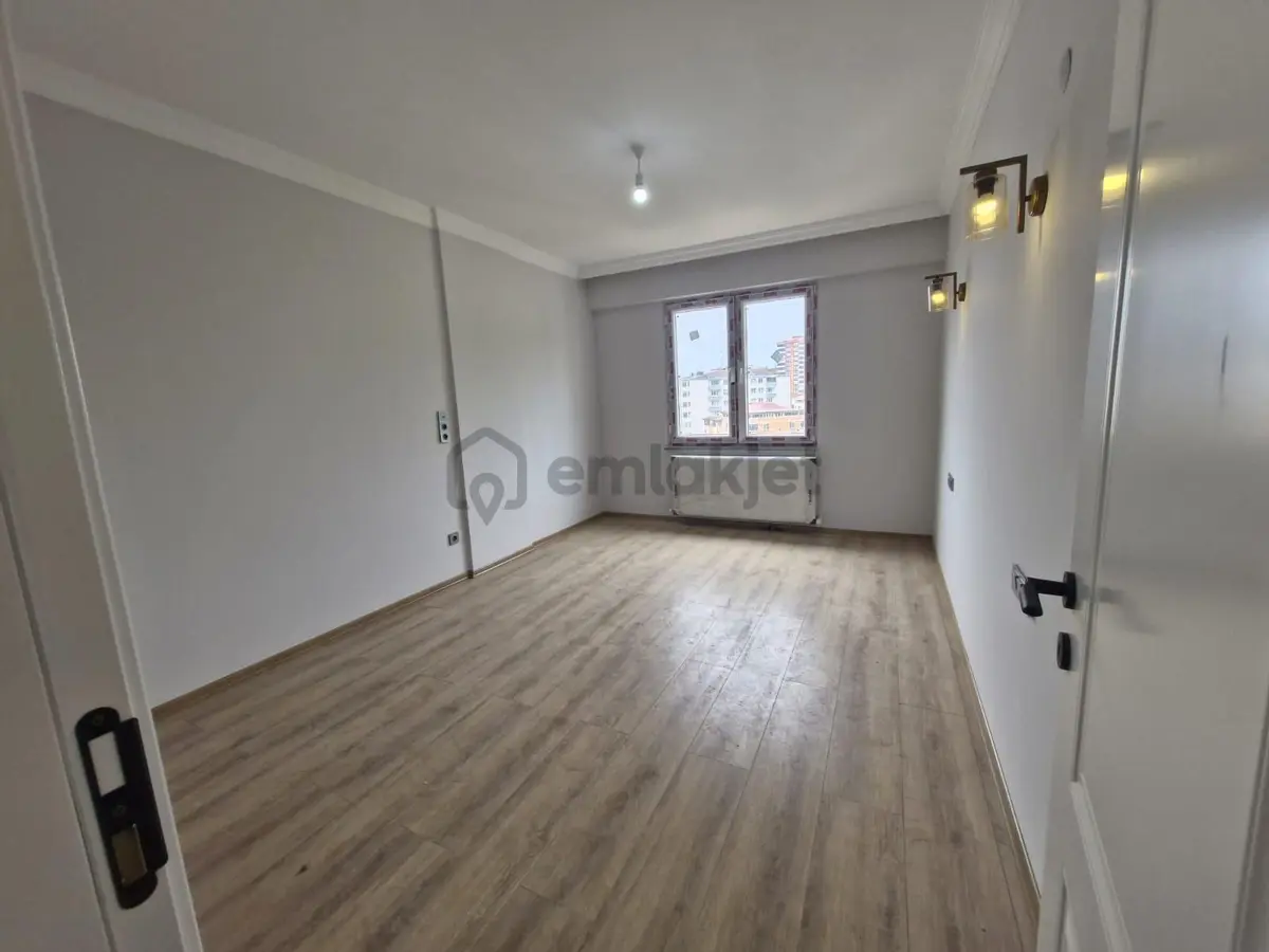 Kurtuluş Mahallesi'nde 2+1 Doğalgazlı Satılık Daire - 8
