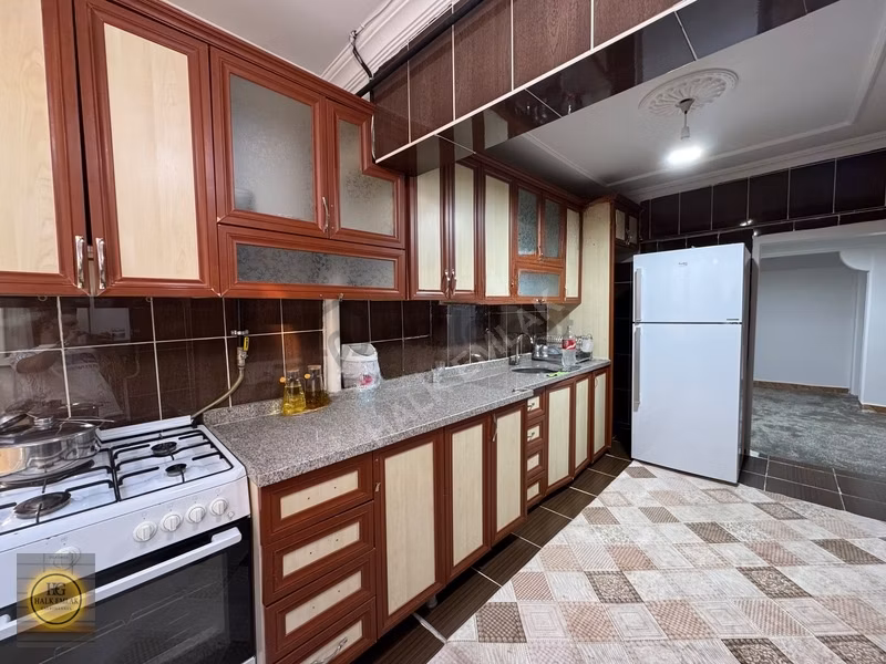 Bağlar Cuma Pazarı Yanı Satılık 3+1 Daire