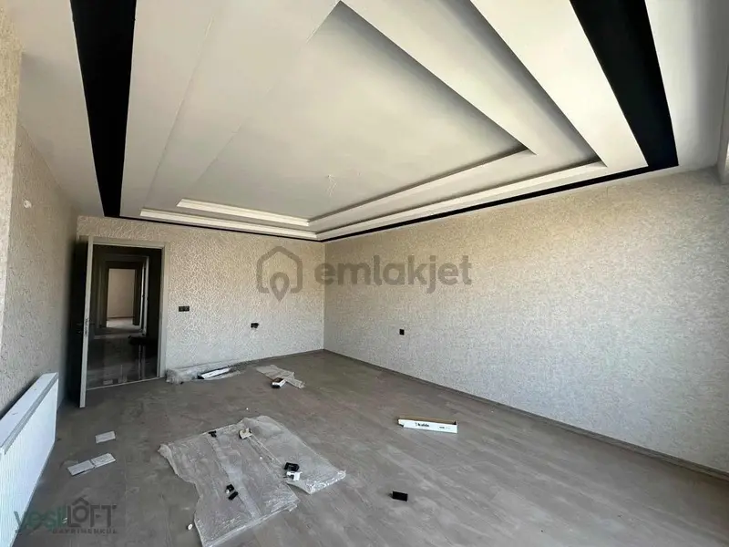 Şehrin En Geniş Lokasyonlu 3 + 1'i - 11