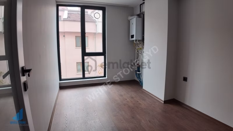 Ragıp Tüzün'de Metroya Yürüme Mesafesinde 2+1 Kiralık Daire