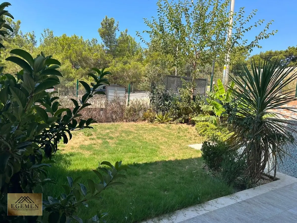 Kuşadası Soğucak'ta Satılık 4+1 Villa - 34
