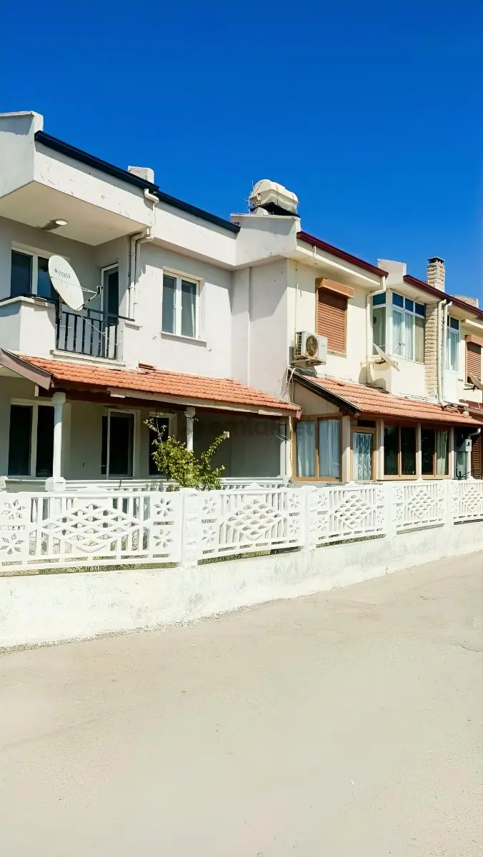 Site İçerisinde 3+1 Doğalgazlı Kiralık Villa - 3